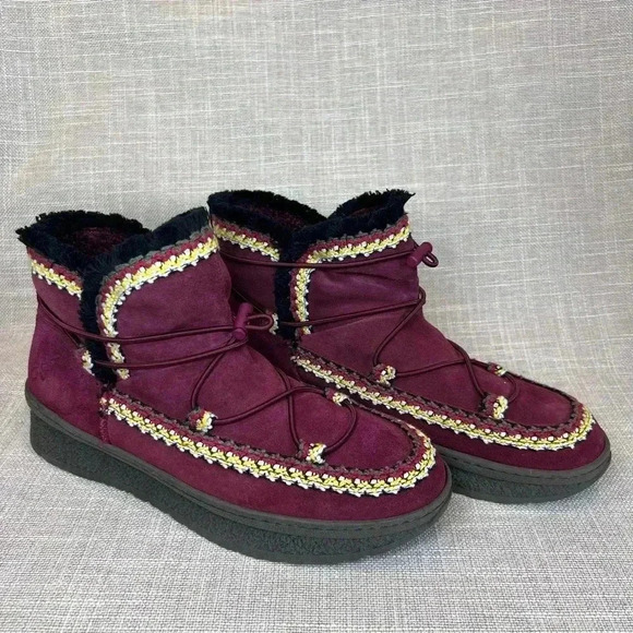 OTBT Shoes - NWOT OTBT Terreno Apres Ski cold weather boots womens size 8.5 insulated maroon